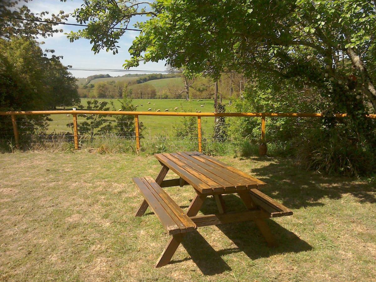 The Crown Inn Alvediston Экстерьер фото